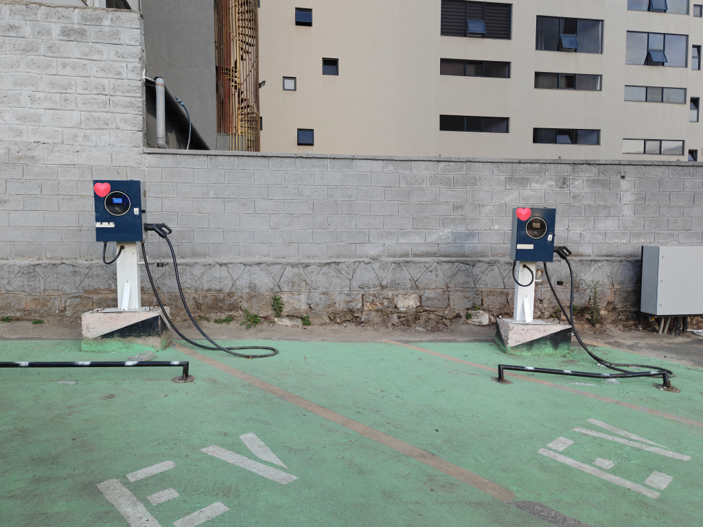 Commercial Wall-Mounted DC Charger Case Study: 40kW OC Series in an Ethiopian Industrial Park